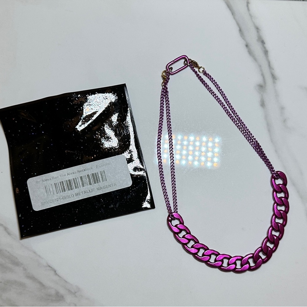 By Alexa Rae The Alexa Necklace
GOLD METALLIC MAGENTA